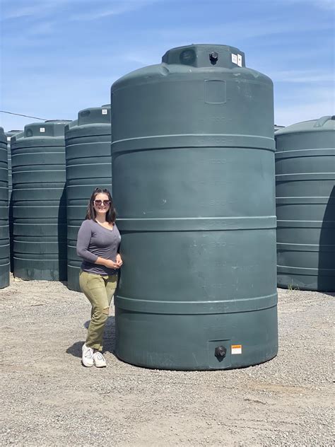 WATER TANK, VERTICAL / WATER STORAGE .